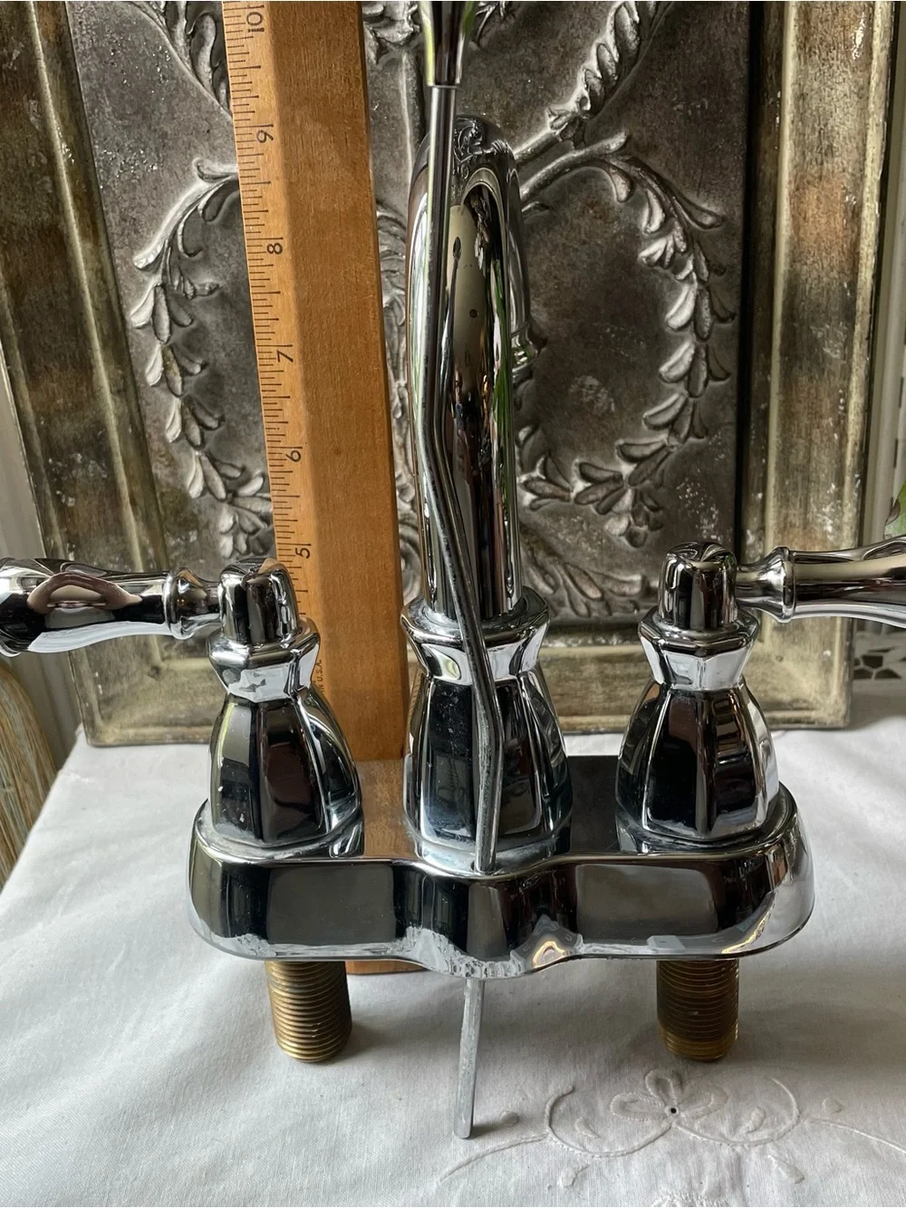 Peerless bathroom sink Faucet silver